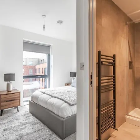 شقة Stayzeni, Ouse Court Smart 2 Bed Flat