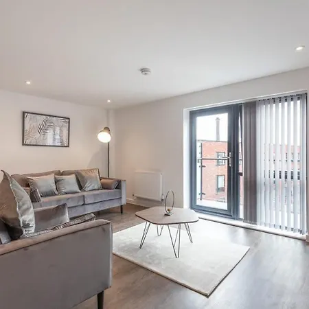 Stayzeni, Ouse Court Smart 2 Bed Flat *