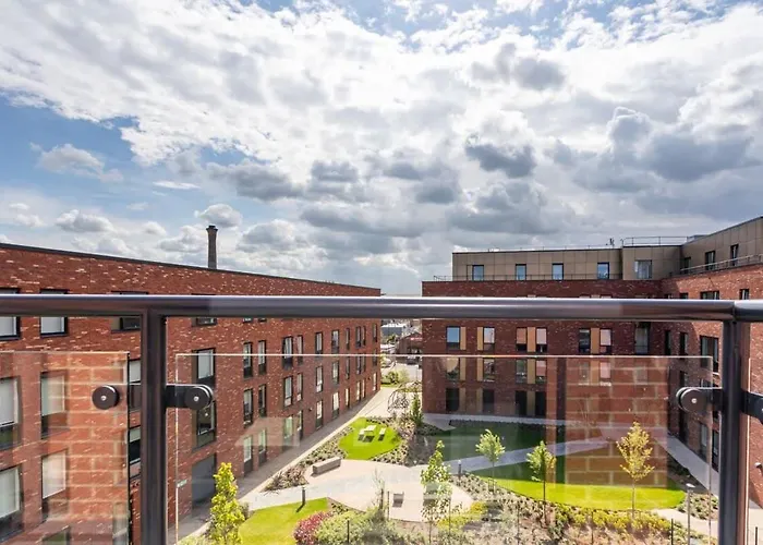 Stayzeni, Ouse Court Smart 2 Bed Flat *