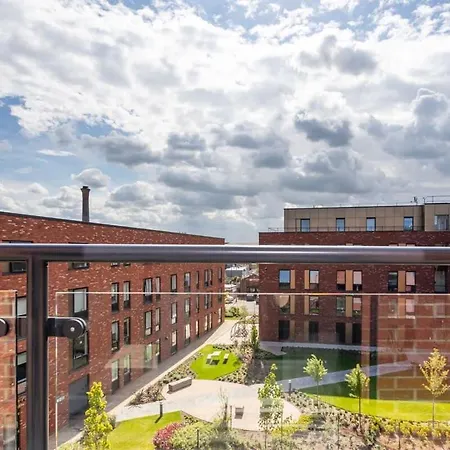 Stayzeni, Ouse Court Smart 2 Bed Flat *